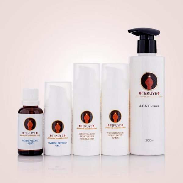 Package with 5 products for comedogenic acne treatment
